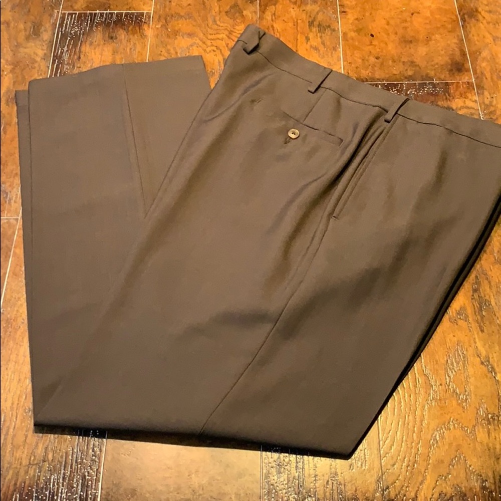Haggar classic fit